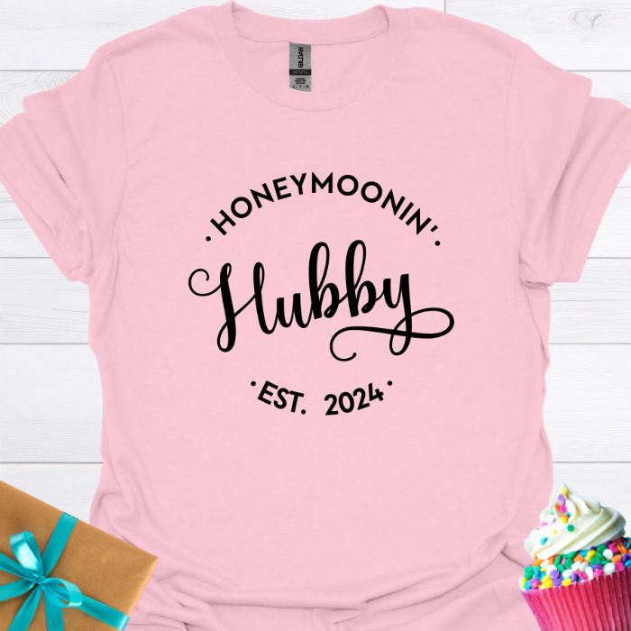 Honeymoonin' Hubby Est. 2024 T-shirt