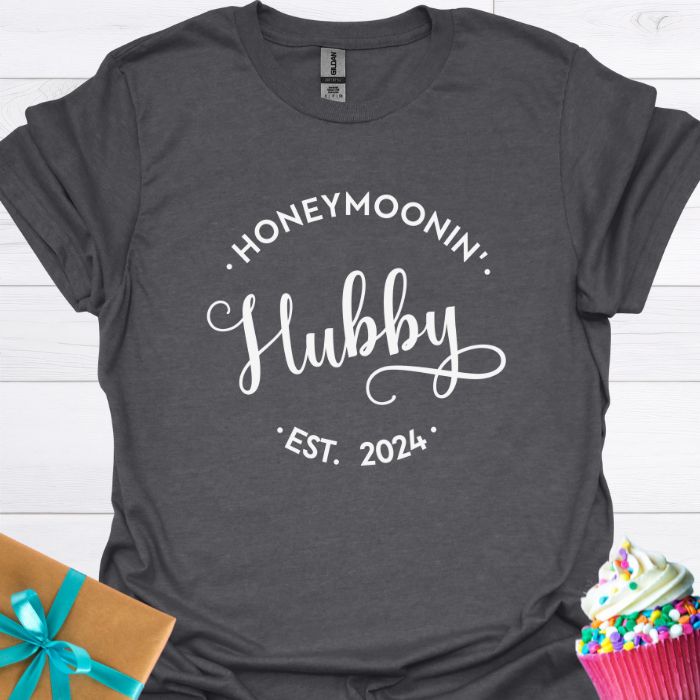 Honeymoonin' Hubby Est. 2024 T-shirt