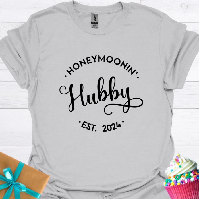 Honeymoonin' Hubby Est. 2024 T-shirt