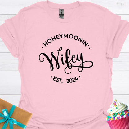 Honeymoonin' Wifey Est. 2024 T-shirt