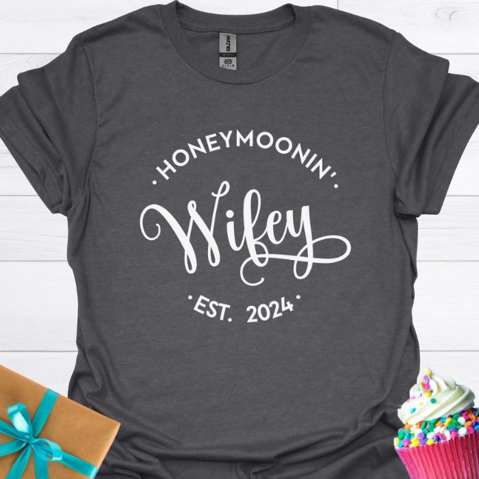 Honeymoonin' Wifey Est. 2024 T-shirt
